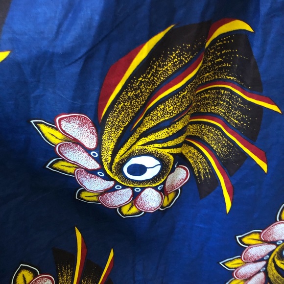 Dazzling blue ethnic print wrap dress - Picture 6 of 6